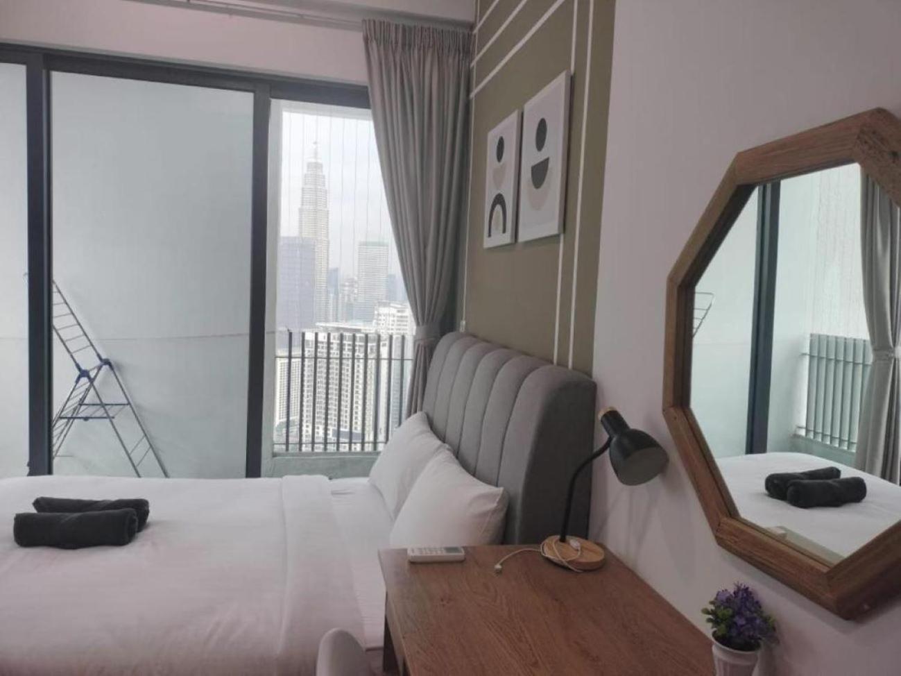 Apartament The Luxe Colony Klcc By Sky Pool Kuala Lumpur Zewnętrze zdjęcie