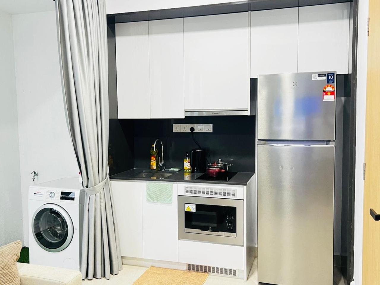 Apartament The Luxe Colony Klcc By Sky Pool Kuala Lumpur Zewnętrze zdjęcie