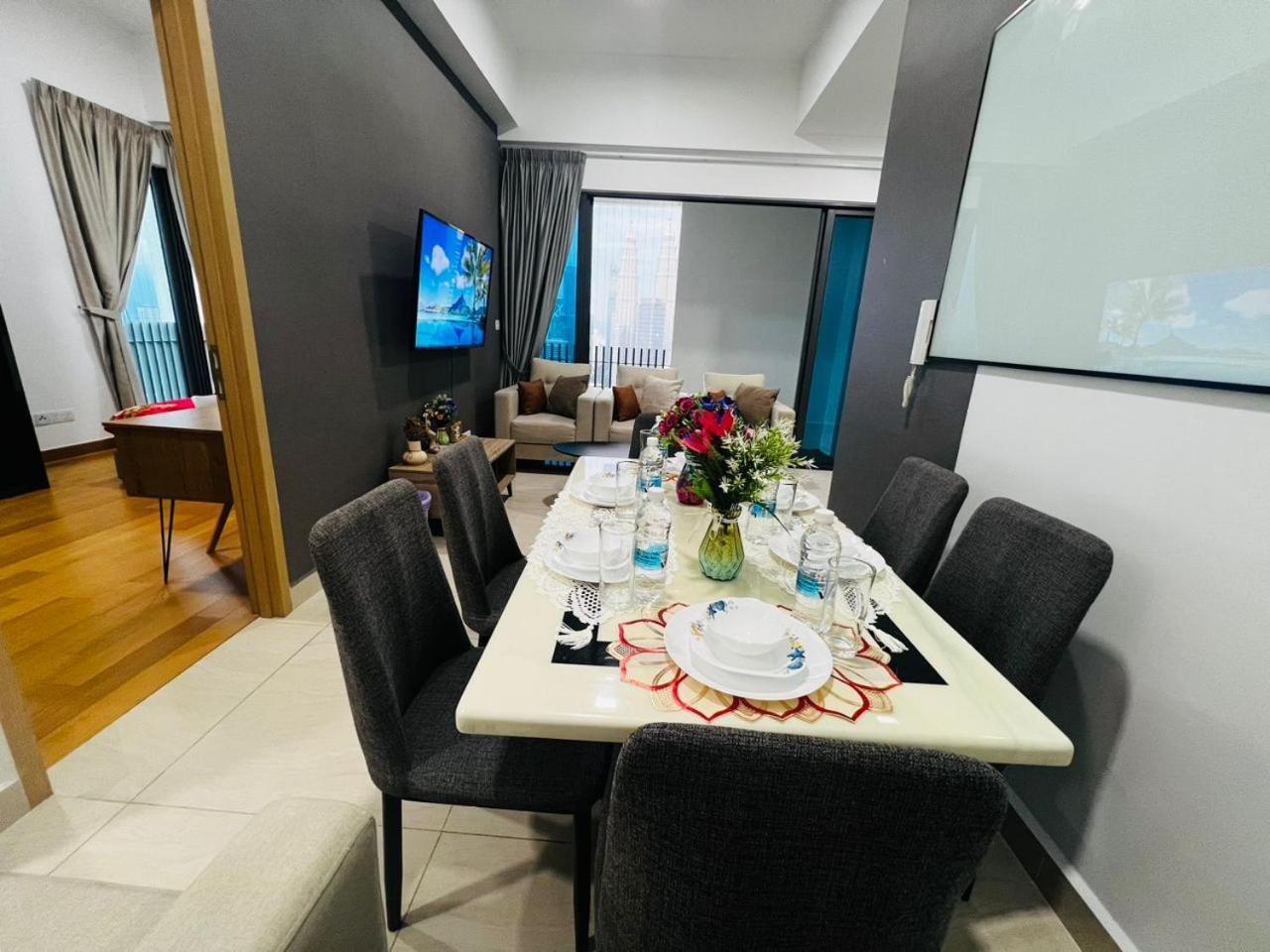 Apartament The Luxe Colony Klcc By Sky Pool Kuala Lumpur Zewnętrze zdjęcie