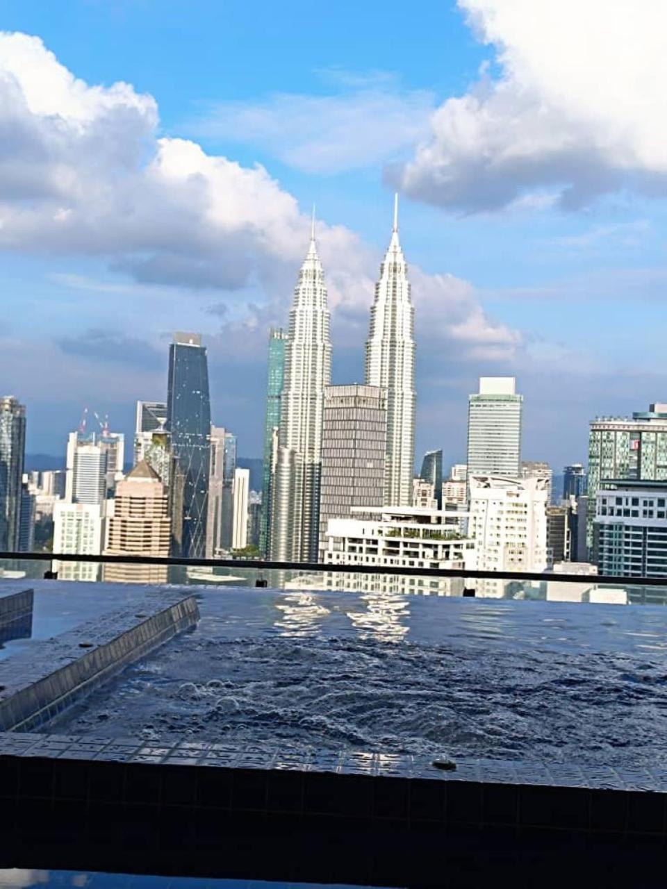 Apartament The Luxe Colony Klcc By Sky Pool Kuala Lumpur Zewnętrze zdjęcie